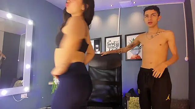 NickandAbby  online show from March 22, 12:41 pm