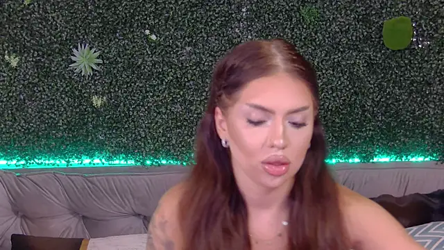 Snapshot of sexyanais chatting on October 12, 2:16 pm sexyanais online show from October 12, 2:16 pm