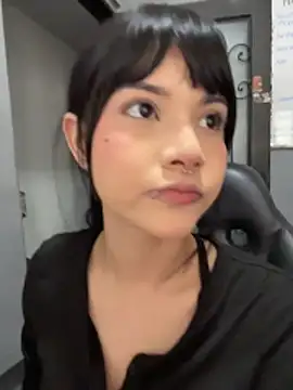 TatiLee online show from April 5, 2:36 pm