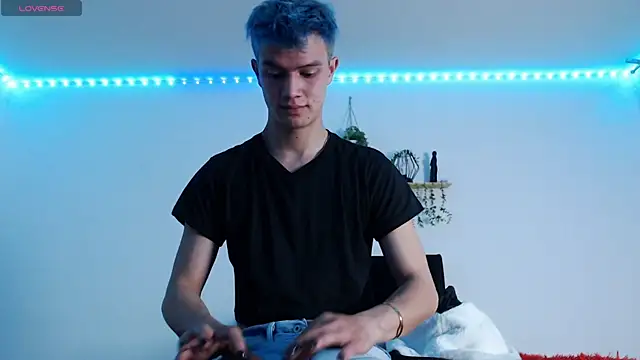 nicktorn online show from June 5, 1:39 pm