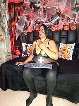 Snapshot of aranzzalatin chatting on October 12, 11:53 am aranzzalatin online show from October 12, 11:53 am