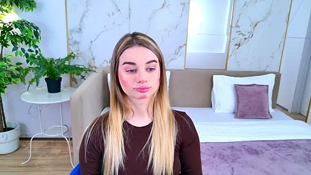 SweetyLicky online show from February 28, 4:30 pm