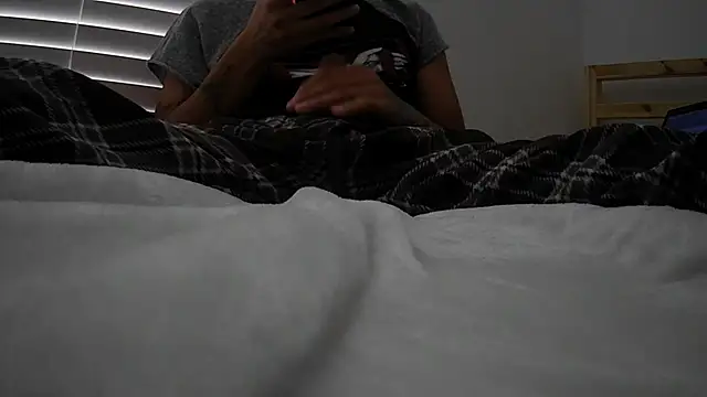 Snapshot of 8inchess chatting on September 18, 5:04 pm 8inchess online show from September 18, 5:04 pm