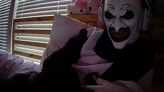 Snapshot of 8inchess chatting on December 5, 6:59 pm 8inchess online show from December 5, 6:59 pm