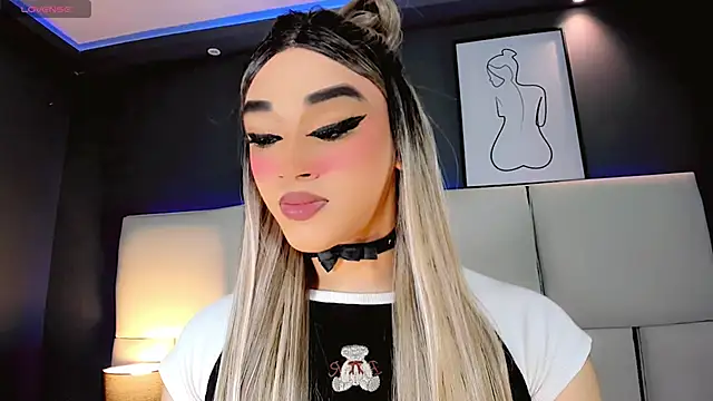 Valeriasmiithh online show from October 10, 8:41 pm