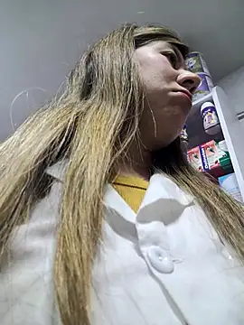 Sophie del Castillo online show from September 27, 1:32 am