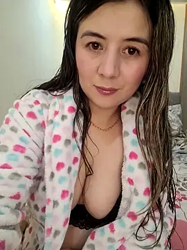 Sophie del Castillo online show from May 23, 1:55 am