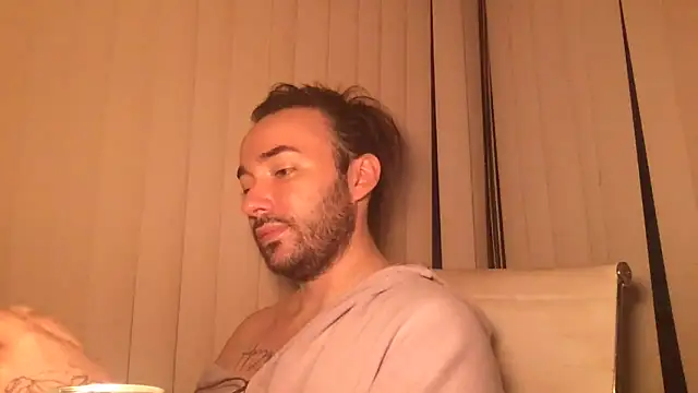 Stevey5894 online show from October 11, 11:58 pm