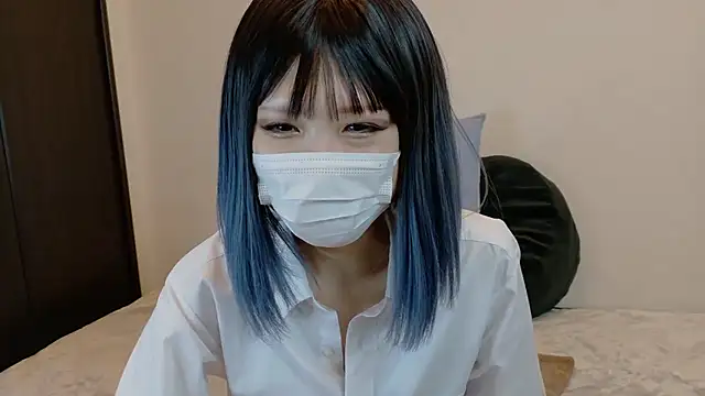 sarina at online show from February 28, 7:31 am