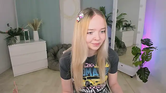 BellaMontgomery online show from December 3, 10:52 pm