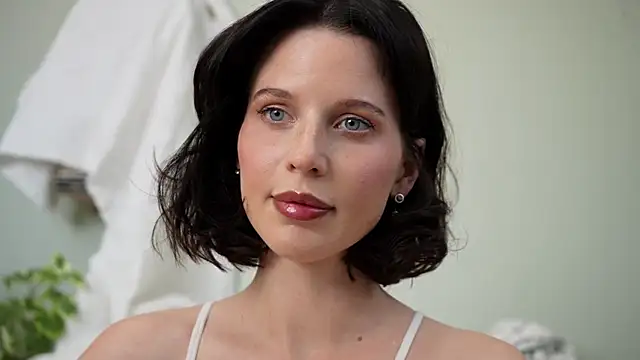 ellaa91 online show from April 16, 10:27 am