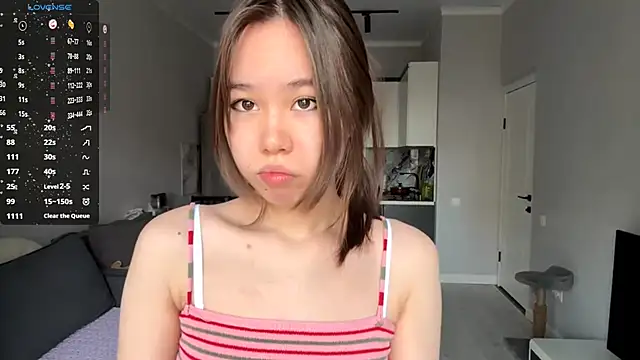 Wow Akemi online show from October 24, 8:11 am