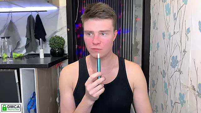 Snapshot of holy_eggs_02 chatting on December 1, 1:38 pm holy eggs 02 online show from December 1, 1:38 pm