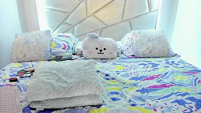 Sweeetcurvyx online show from February 28, 12:22 am