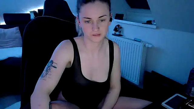 Melly4You online show from April 20, 10:55 pm