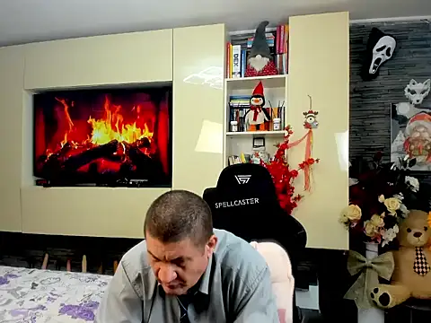 SpartacusDaddy48 online show from March 5, 9:00 pm