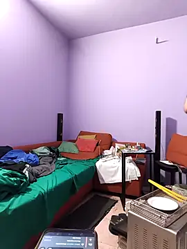 Snapshot of Sp71 chatting on November 17, 3:18 pm Sp71 online show from November 17, 3:18 pm