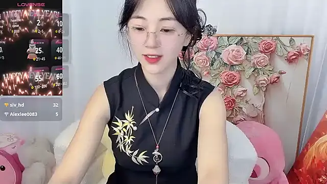 Snapshot of nini_a chatting on June 29, 11:43 am nini a online show from June 29, 11:43 am