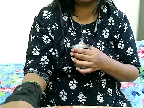 ammu1990 online show from April 8, 2:33 am