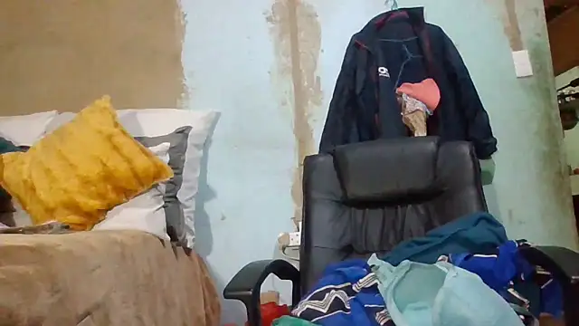 Nicky52 online show from April 3, 5:44 pm