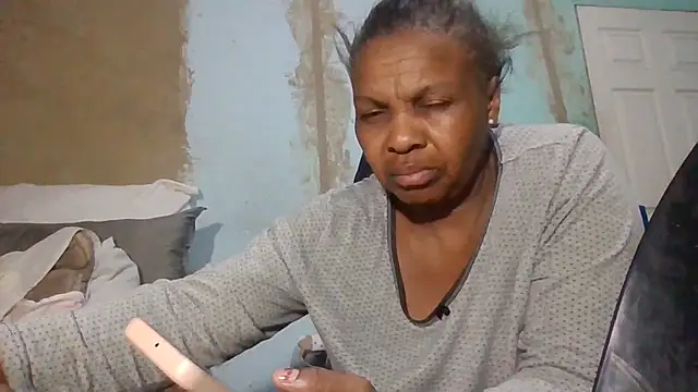 Nicky52 online show from April 16, 11:29 pm