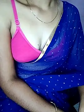 Snapshot of Nidhi_lovely chatting on May 7, 2:50 am Nidhi lovely online show from May 7, 2:50 am