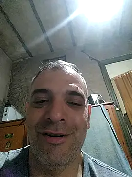 Snapshot of jonas20900 chatting on December 14, 8:52 am jonas20900 online show from December 14, 8:52 am