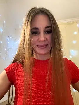 LucieMack online show from December 1, 5:40 pm