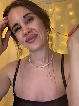 LucieMack online show from May 22, 4:12 pm