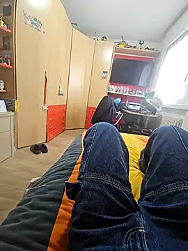 flirt 23 online show from April 1, 2:14 pm