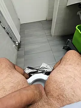 flirt 23 online show from April 11, 7:45 am