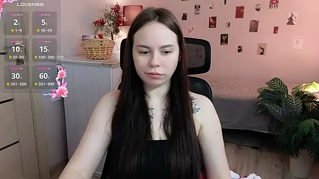 Alice Moondark online show from March 20, 5:23 am