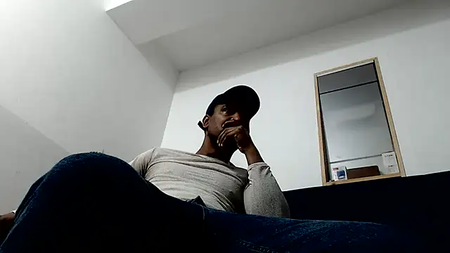 Snapshot of ElCaballeroNegro24 chatting on June 20, 7:38 pm ElCaballeroNegro24 online show from June 20, 7:38 pm