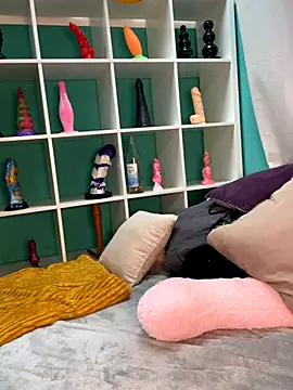 Snapshot of TheRealJessyLey chatting on November 17, 7:08 pm TheRealJessyLey online show from November 17, 7:08 pm