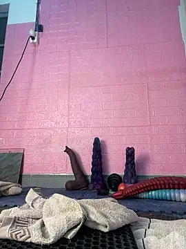 Rose 194 online show from March 14, 1:16 pm