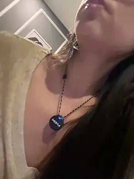 Snapshot of jiajia_L chatting on May 22, 2:01 pm jiajia L online show from May 22, 2:01 pm