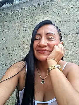 Snapshot of maturexxxnaughty chatting on November 3, 12:17 pm maturexxxnaughty online show from November 3, 12:17 pm