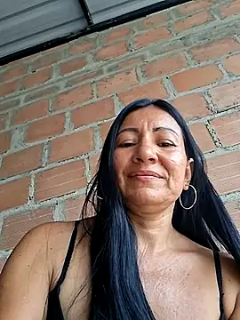 Snapshot of maturexxxnaughty chatting on November 25, 2:28 pm maturexxxnaughty online show from November 25, 2:28 pm