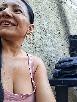 Snapshot of maturexxxnaughty chatting on November 27, 11:12 am maturexxxnaughty online show from November 27, 11:12 am