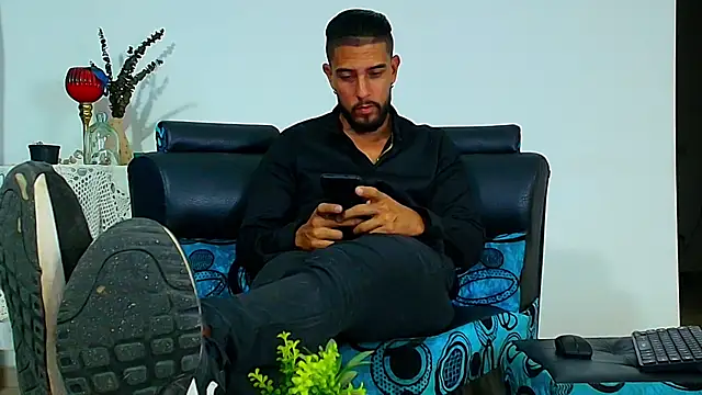 Snapshot of DaveSoldier chatting on October 7, 4:20 am DaveSoldier online show from October 7, 4:20 am