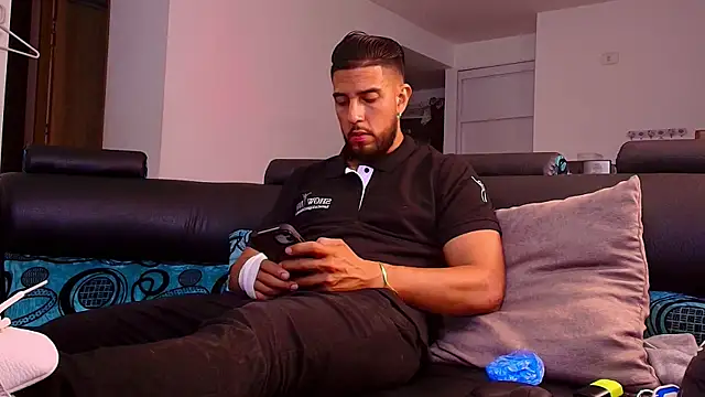 Snapshot of DaveSoldier chatting on November 30, 12:47 am DaveSoldier online show from November 30, 12:47 am