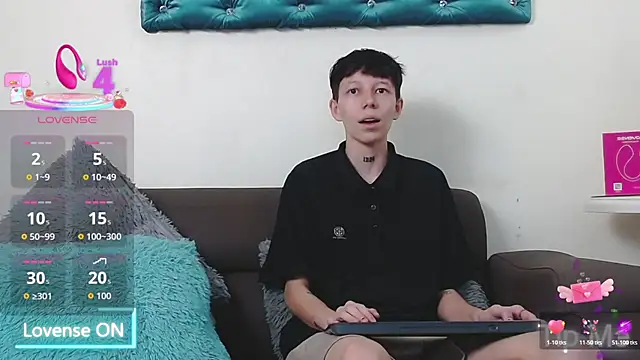 LiamBrown09 online show from December 22, 8:06 pm