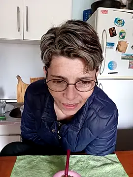 Snapshot of Lulypsicologasexual chatting on October 28, 3:58 pm Lulypsicologasexual online show from October 28, 3:58 pm