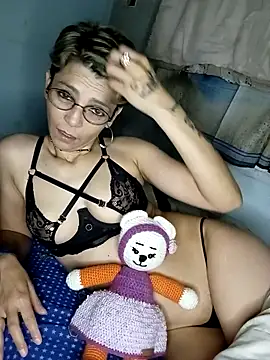 Snapshot of Lulypsicologasexual chatting on November 18, 2:39 am Lulypsicologasexual online show from November 18, 2:39 am