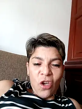 Lulypsicologasexual online show from February 11, 9:09 pm