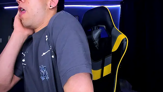 alexgiraldo   online show from September 15, 10:59 am