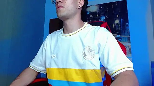 alexgiraldo   online show from March 27, 3:01 am