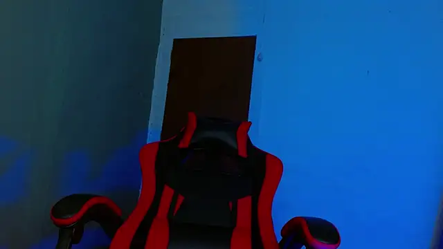 alexgiraldo   online show from March 30, 10:49 am