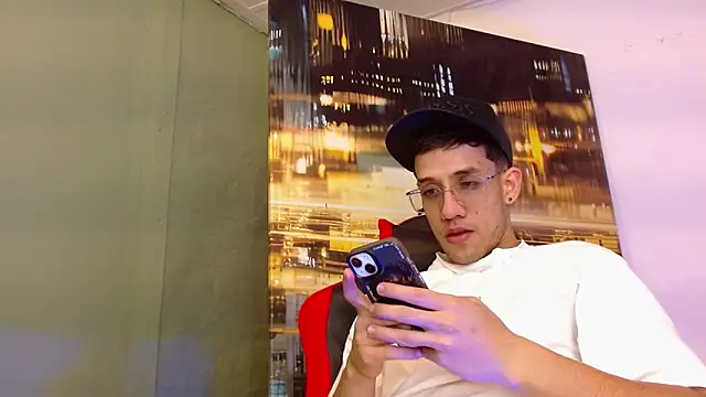 alexgiraldo   online show from April 7, 12:55 am