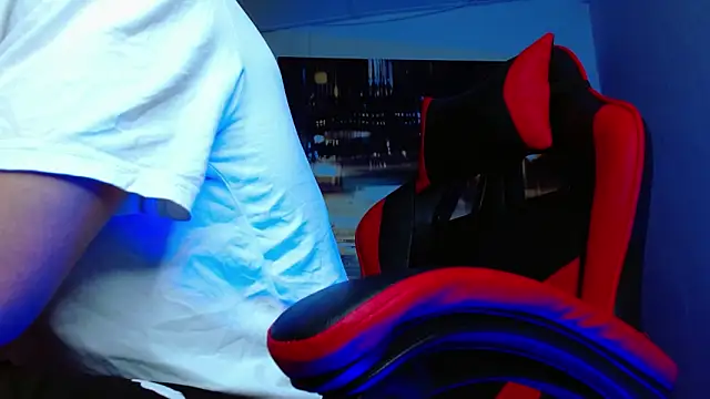 alexgiraldo   online show from April 9, 2:00 am